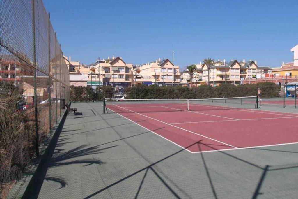 Apartamento A Estrenar En Primera Linea De Playa Torrox Exteriör bild