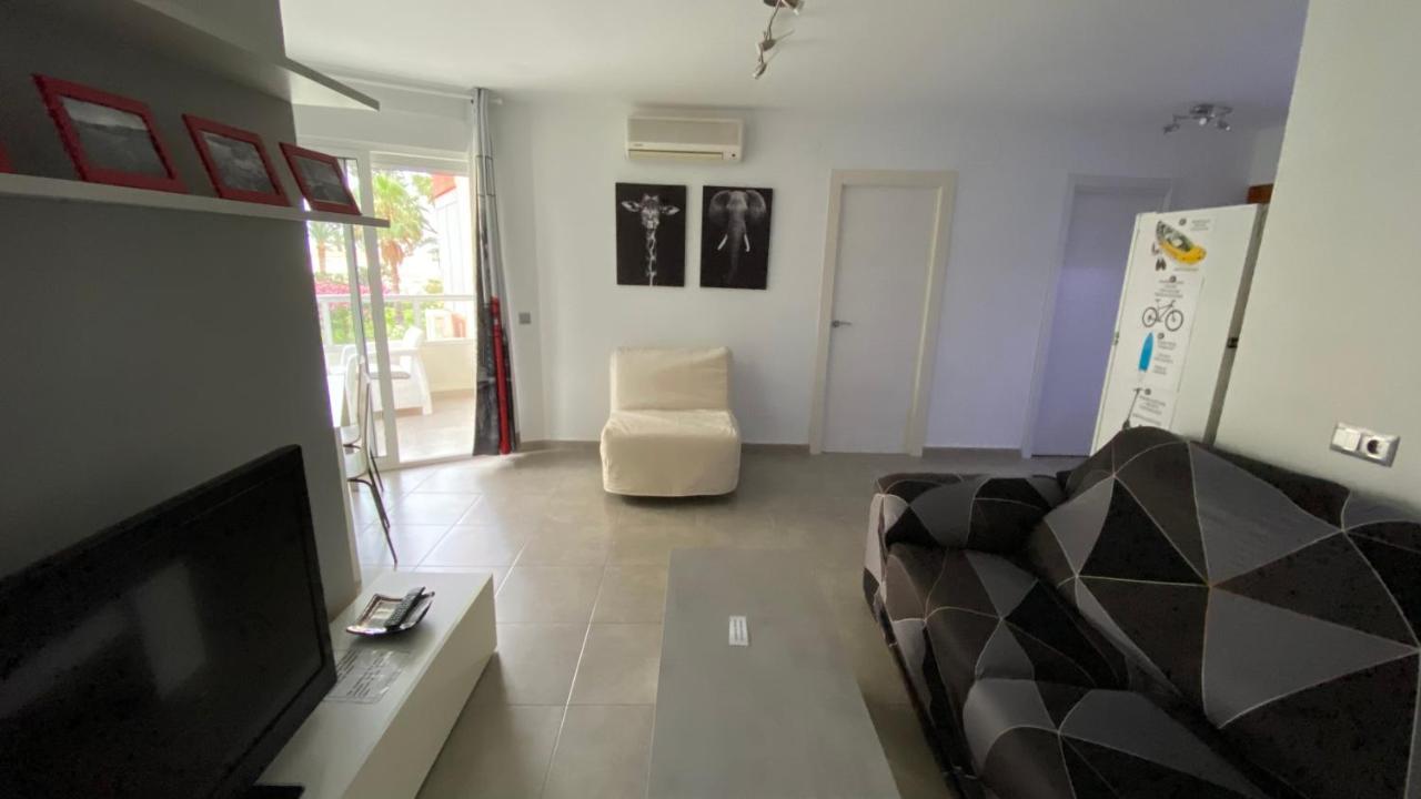Apartamento A Estrenar En Primera Linea De Playa Torrox Exteriör bild